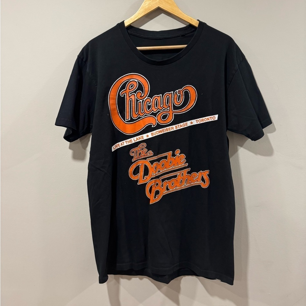 The Doobie Brothers &. Chicago 2017 Toronto Tour Concert T-Shirt